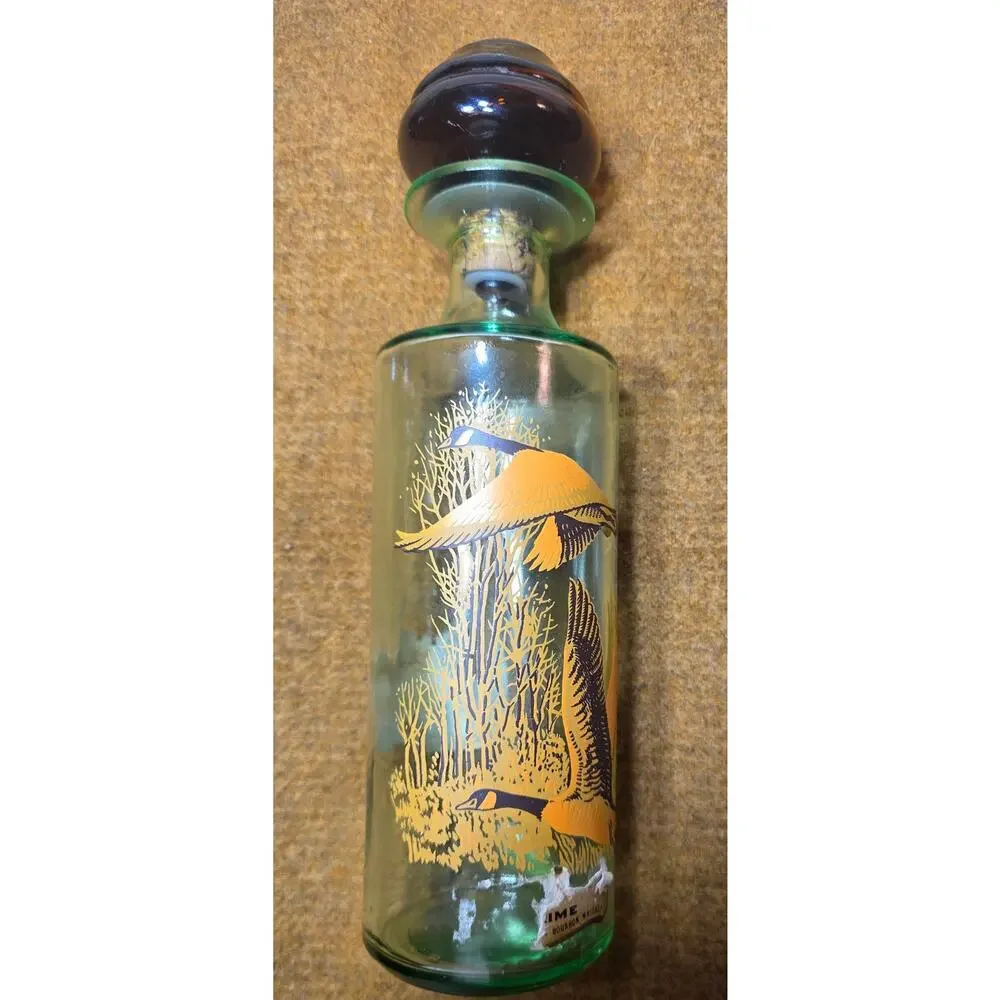 Cabin Still Sportsman Collection Glass Wildlife Decanter Canada Geese motif